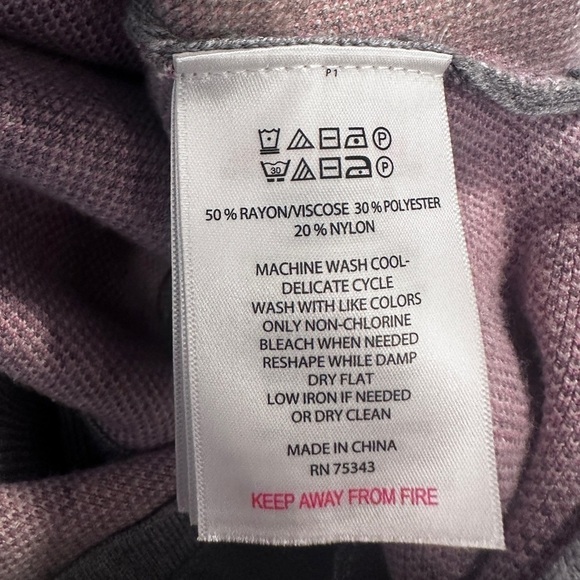 Max Studio Women’s Gray Plaid Poncho One Size - Cozy Turtleneck Cape Wrap - Picture 11 of 12